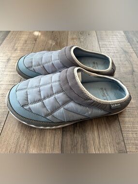 L.L.Bean Mountain Classic Quilted Slides Women’s Size 9 Blue
